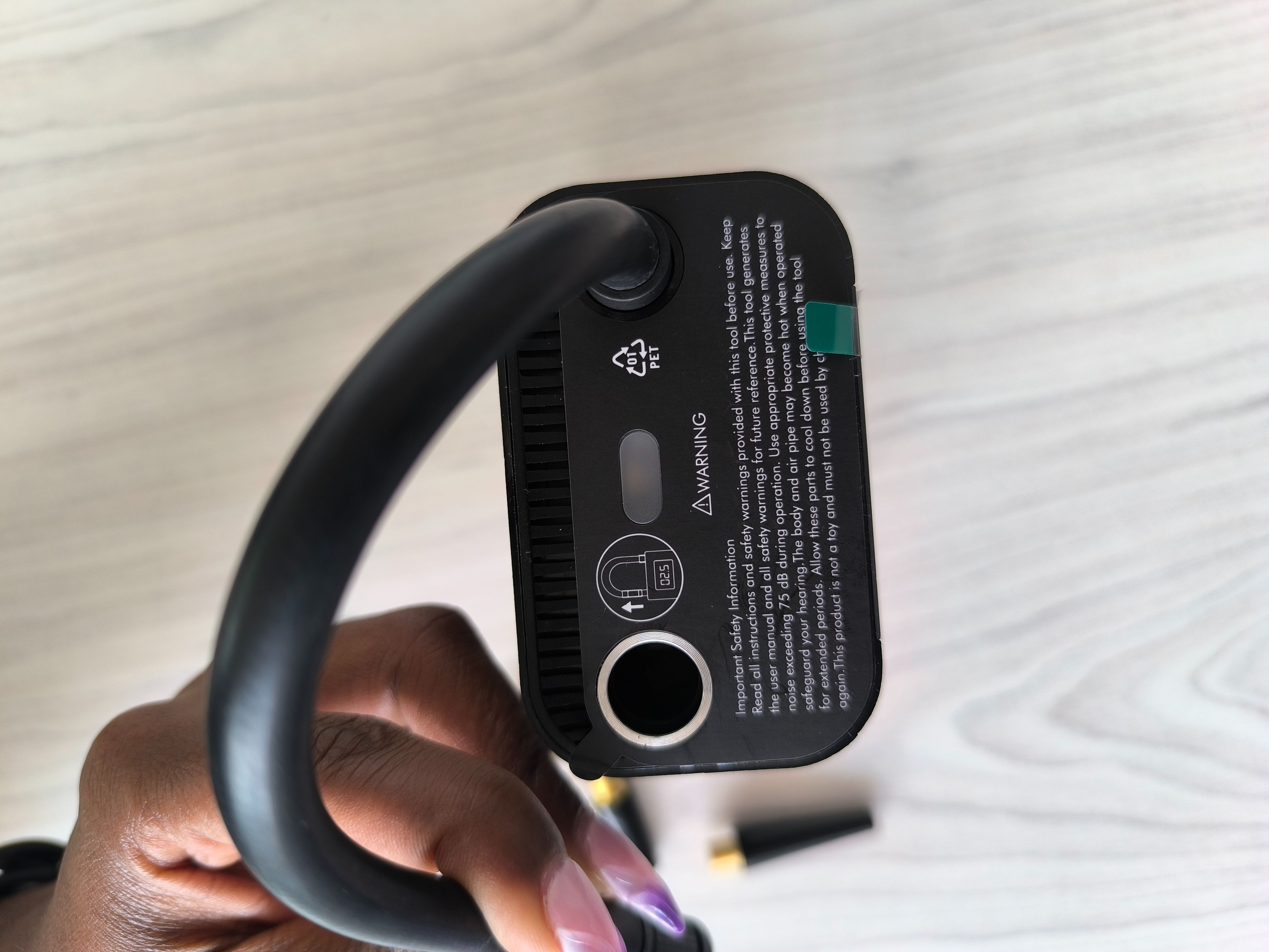 { Special Offer }Melody Polymer Portable ELECTRIC AIR INFLATOR Digital Pressure Detector ,Inflation Pressure  & 4000MAH Power Bank Function Inflates Car Tires,Mortobikes & Balls