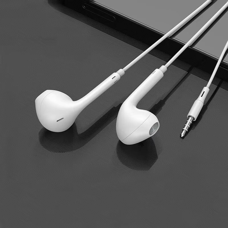 3.5mm In Ear Earphones Wired Headphones with Microphone Stereo Earbuds Sports Headset for Huawei Xiaomi Samsung Phone MP3 MP4