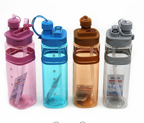 Square Shaped 700 Ml Plastic Drinking Water Bottle With Straw And Little Mouth