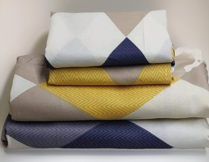 5*6 Fashion Bedsheet Set 4 Pcs (2 Bedsheets & 2 Pillowcases)