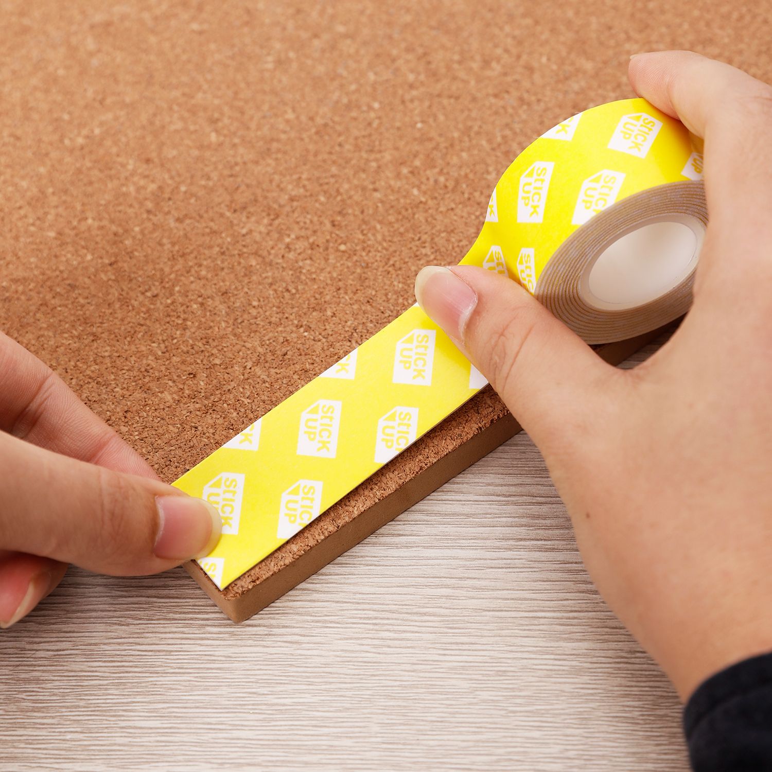 【Deli Official】DELI A35011Mounting Tape 1"x1.5M  Double-Sided Adhesive Foam Tape for Secure Mounting & Decorating Polyethylene (PE) foam