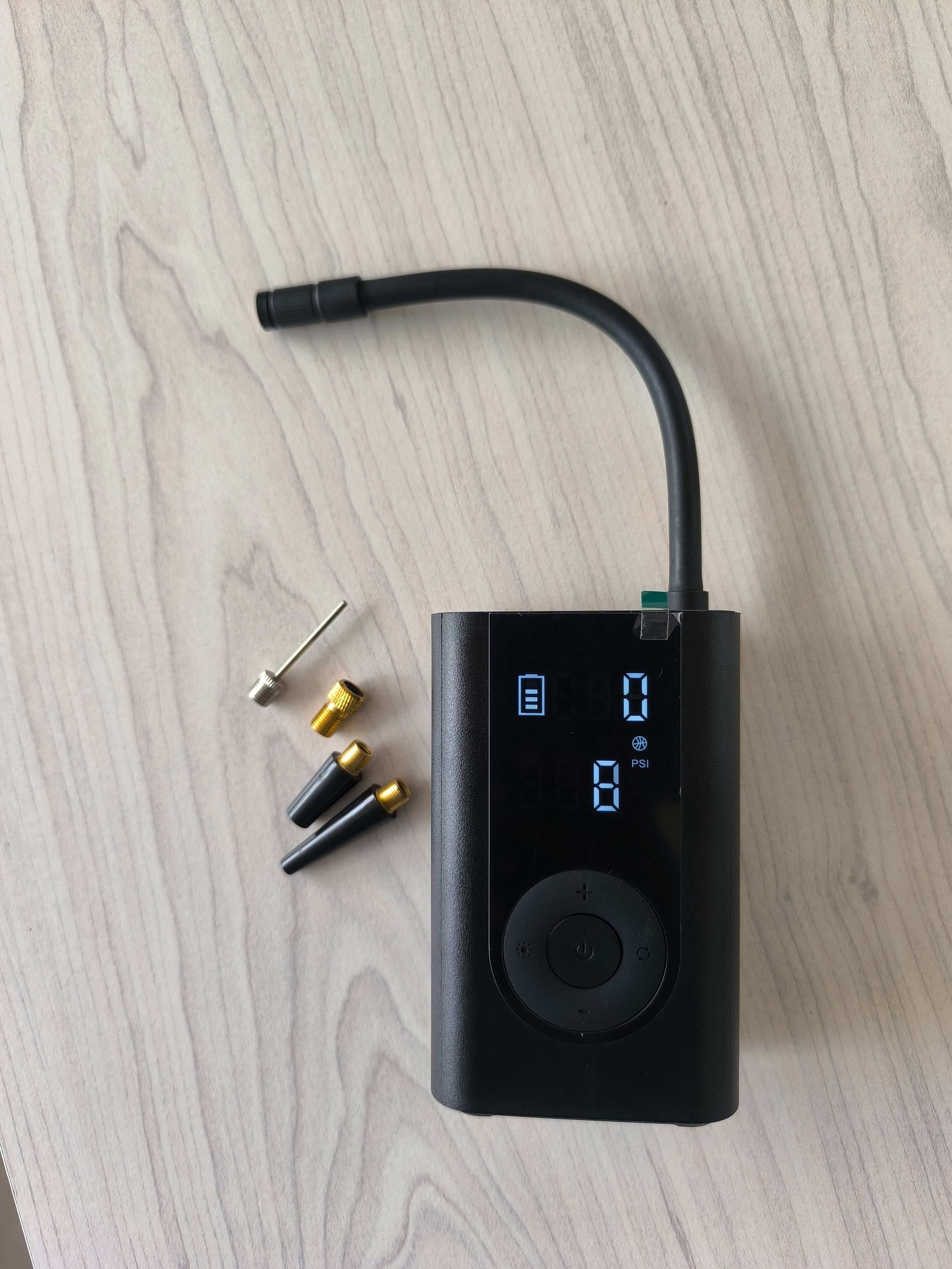 { Special Offer }Melody Polymer Portable ELECTRIC AIR INFLATOR Digital Pressure Detector ,Inflation Pressure & 4000MAH Power Bank Function Inflates Car Tires,Mortobikes & Balls