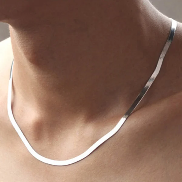 Men Ms Short Paragraph Clavicle Blade Chain