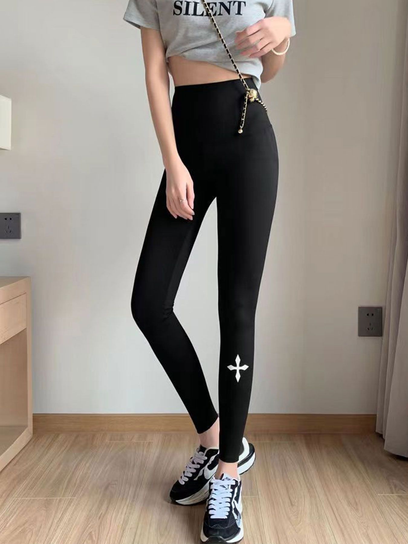 No embarrassment line high-waisted yoga pants nude tight hip lift fitness sports cropped pants Black S
