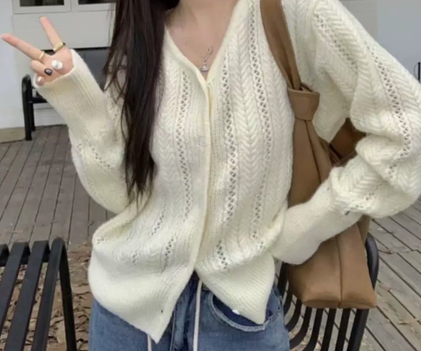Purple hollow sweater thin jacket for women in spring and summer 2024, simple and gentle style cardigan temperament, knitted sweater top White one size