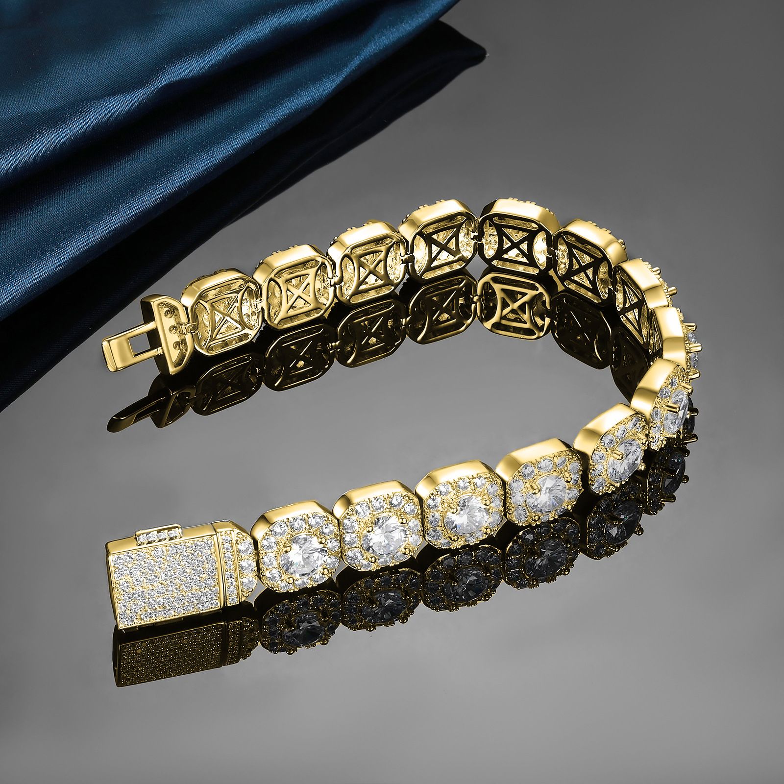 Europe and the United States cross-border Cuba bracelet 12mm wide crystal sugar chain zircon bracelet flip men's bracelet trend bracelet wholesale silvery 7 inches
