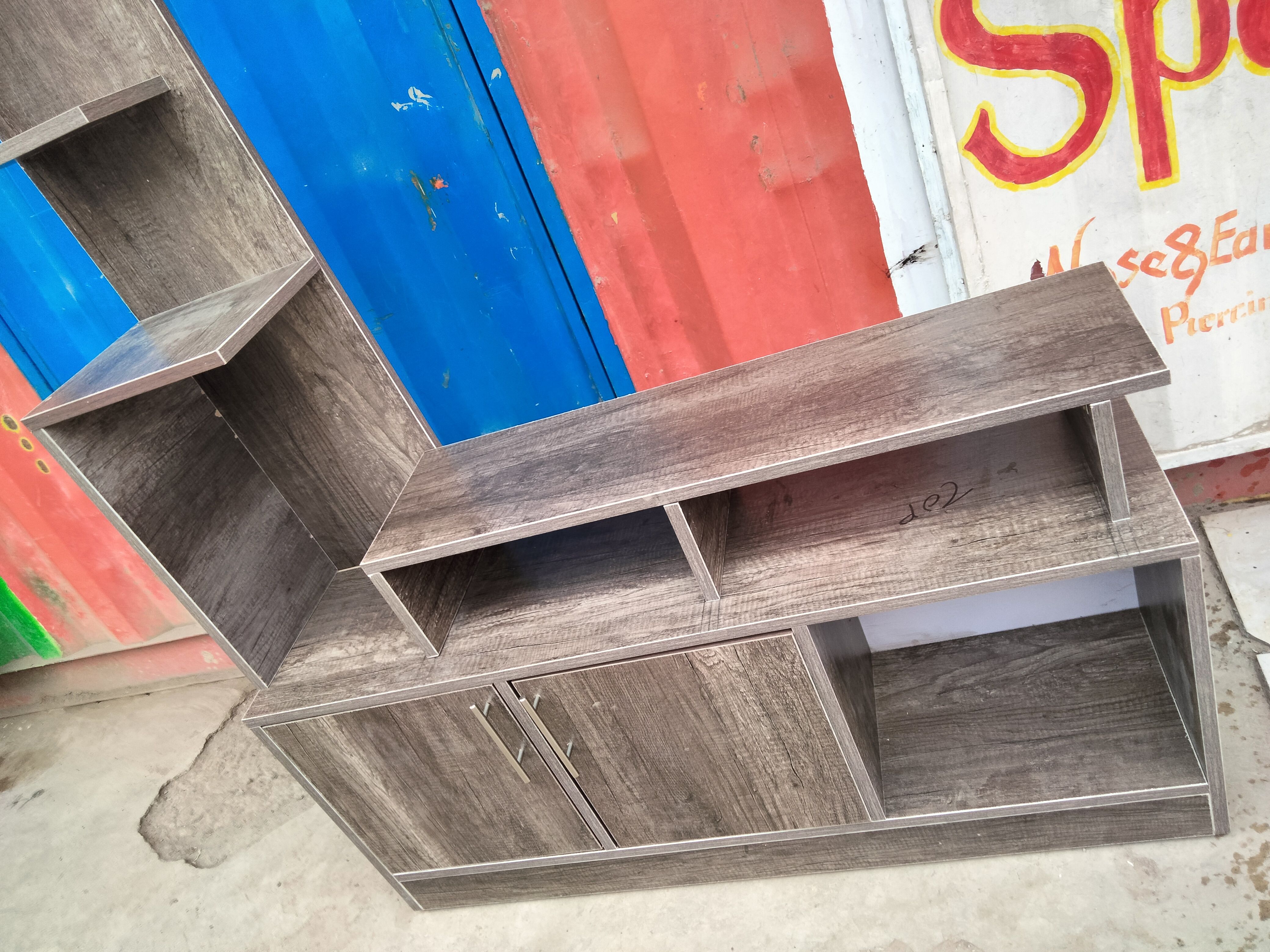 Ellys 4ft tv stand 55" Tv Stand ♦️wooden Tv stands with cabinets ♦️Size 120x30x120cm