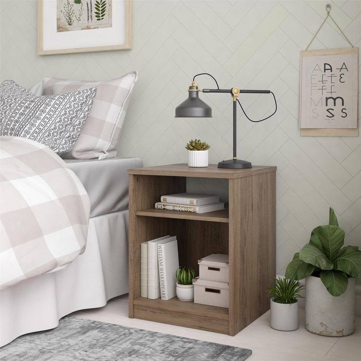 ANTS BEDSIDE / TABLE SIDE STAND