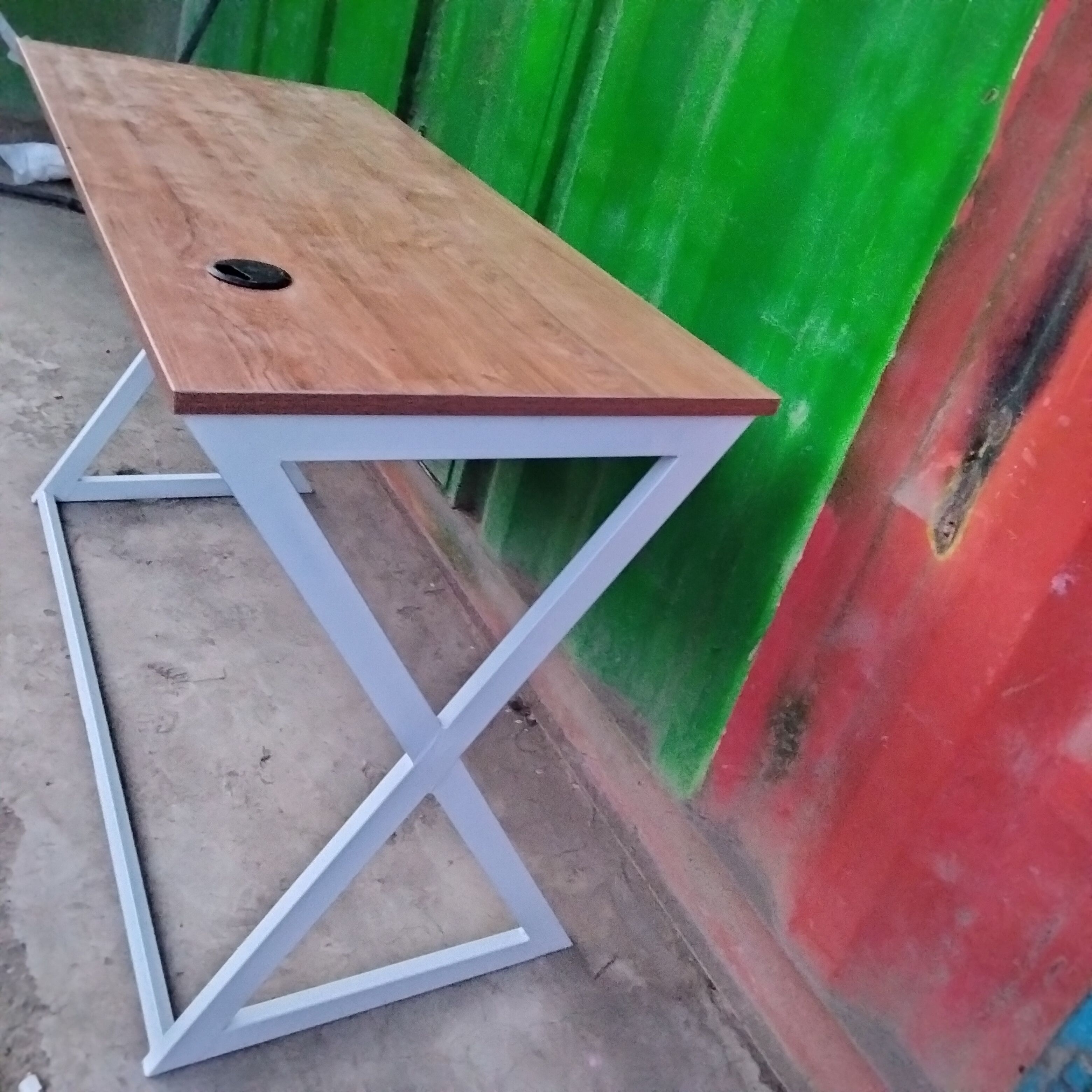 KINGLY SHOPPERS METTALIC STUDY TABLE/ OFFICE DESK