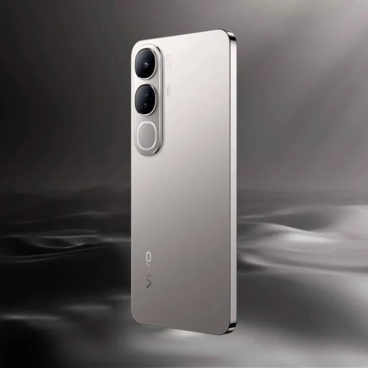 BRAND NEW Vivo V40 Lite 256GB ROM + 16GB (8GB + 8GB) RAM 4G (Dual SIM) - 5000mAh 6.67' AMOLED screen 120HZ refresh rate 50MP+ CAMERA smart phones