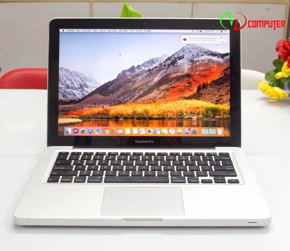 (LIMTED TIME OFFERS!!!)REFURBISHED MACBOOK Pro 2011 Intel Core i5 8GB RAM 500GB HDD LAPTOP FREE WIRELESS MOUSE