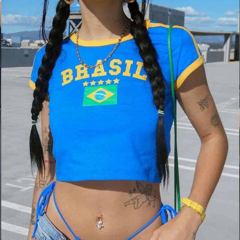 Classic and high quality Women's Tight Tight T-Shirts with Double Lining, Long Sleeve Crew Neck, Crop Tops, Basic Tee Top a must-have for any autumn or winter outfit for ladies.