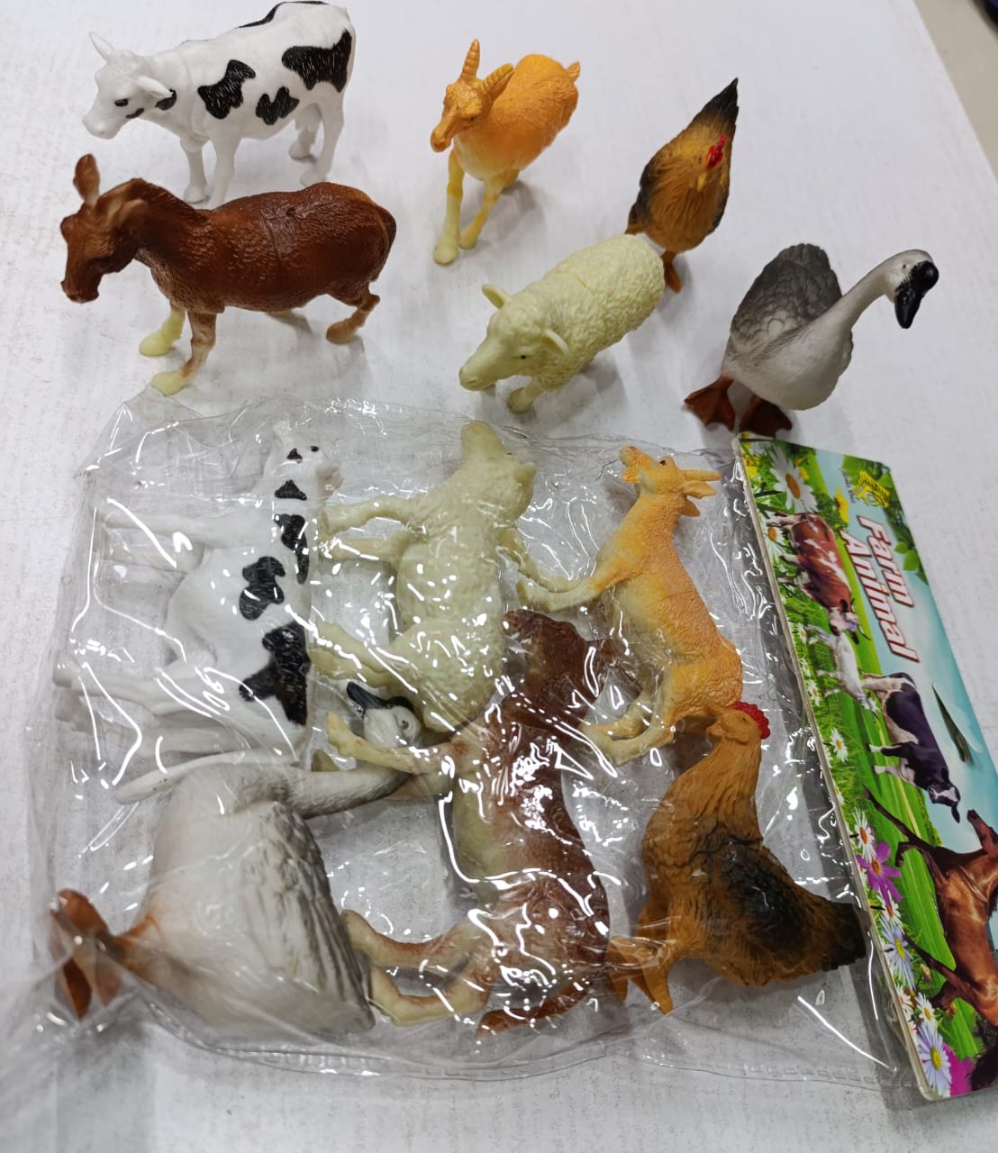 🔷️💫GREAT fUN😁 6 Pieces Farm Animals Figures Set for Kids, Realistic Design, Educational Toys (Multicolor)