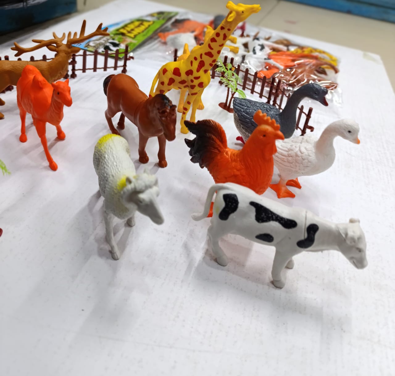 🔷️💫GREAT fUN😁 6 Pieces Farm Animals Figures Set for Kids, Realistic Design, Educational Toys (Multicolor)