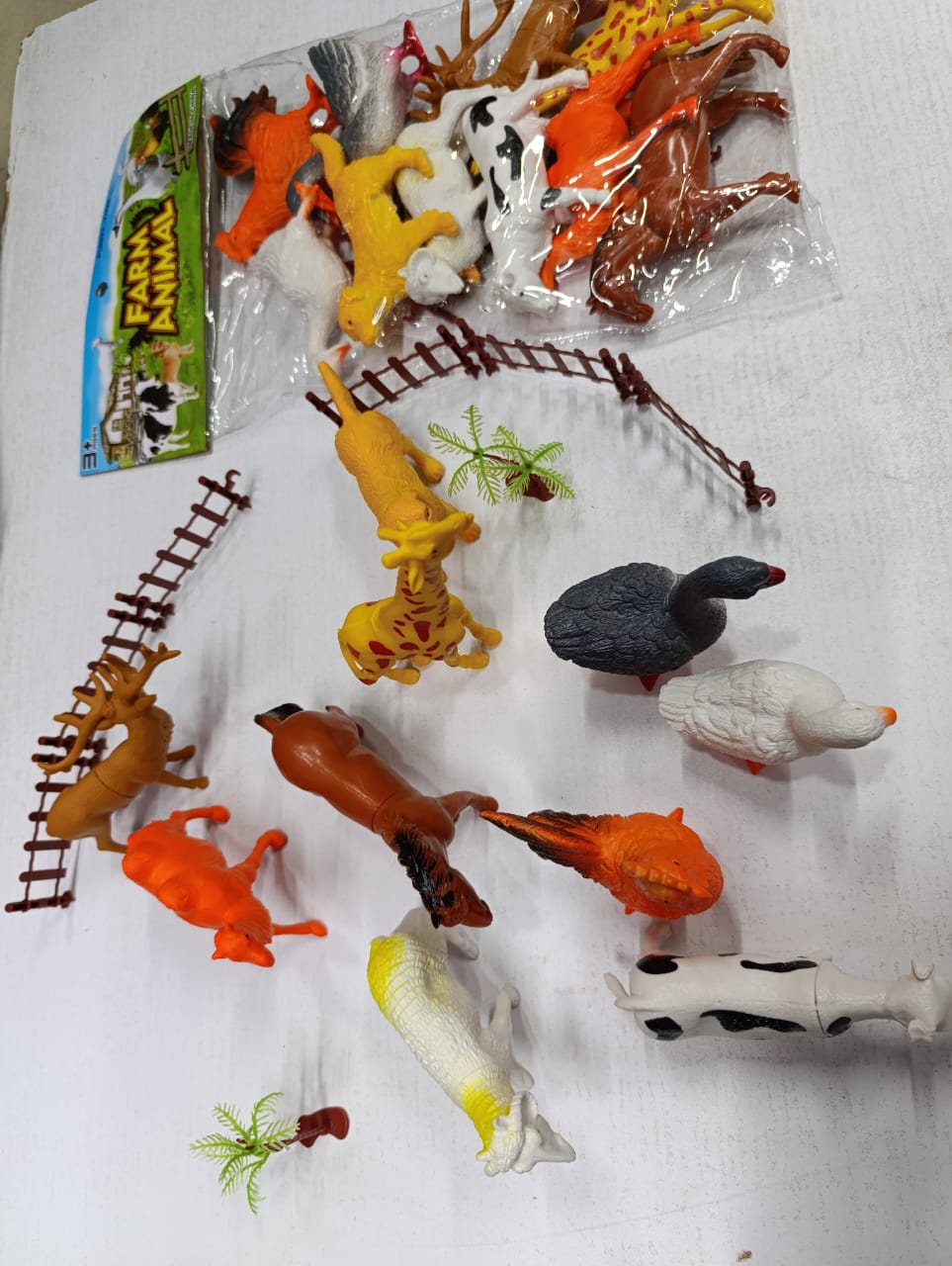 🔷️💫GREAT fUN😁 6 Pieces Farm Animals Figures Set for Kids, Realistic Design, Educational Toys (Multicolor)