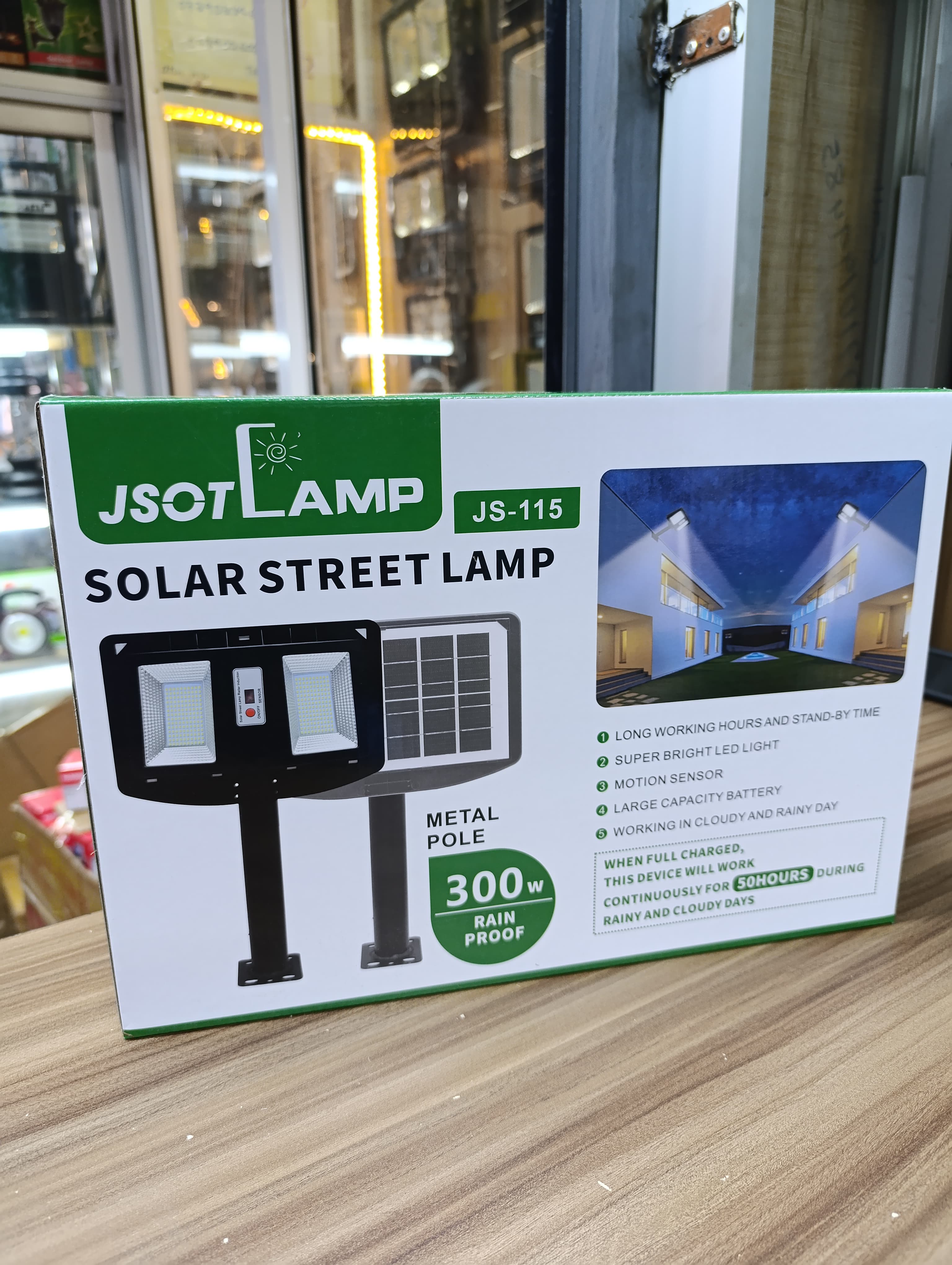 🎇300W CL115 Solar Street Lamp🤑BRIGHT AND WIDE SHINING: This solar street light is very bright with 330pcs LEDs. It can provide a max 3000sq.ft (8m height) lighting coverage by wide-angle lens design