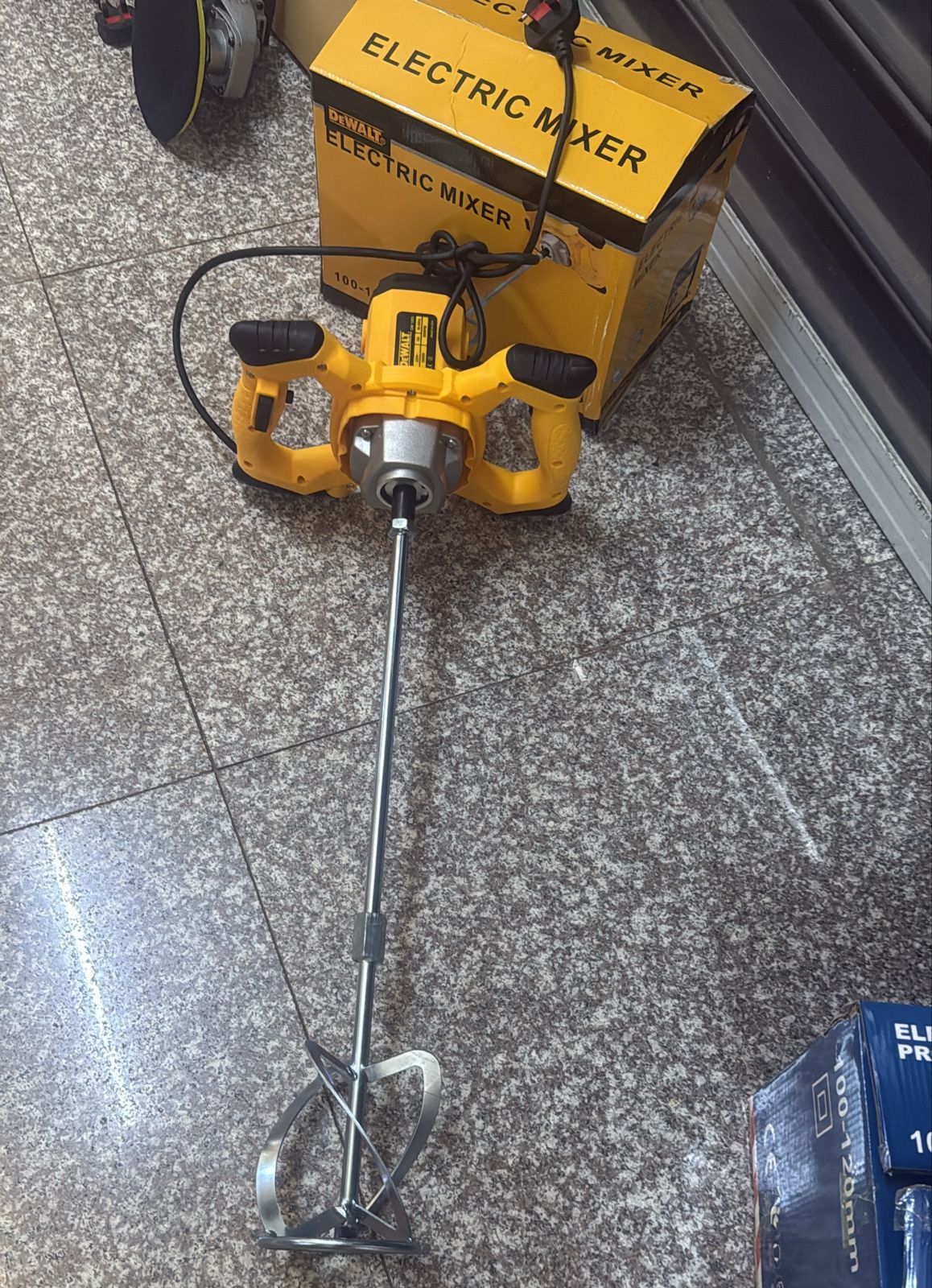 💥 Dewalt Heavy Duty Cement Mixer and paint mixer -Electric Concrete Mixer -Handheld Mud Mixer for Motar,Paint, Grout, Plaster, Thinset,Fodder Stirring Tool