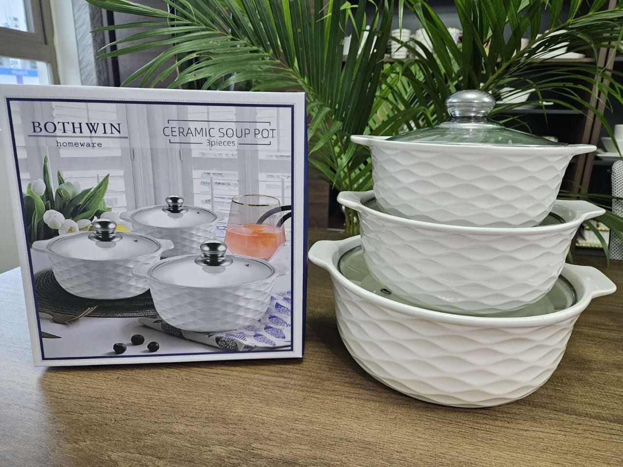 🌸 3 Pcs set Ceramic Casserole serving dishes  with glass cover 🌸
Capacity  3 Ltrs, 2 Ltrs & 1 Ltr