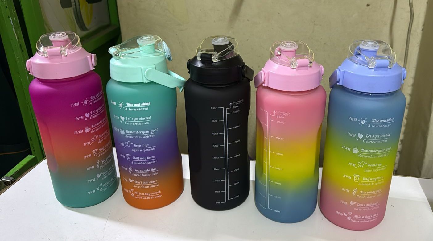 🫧 4-in-1 Set Water Bottle Motivational Sports Leakproof Bottle Fitness Water Bottle for Family, Gym Outdoor 🫧