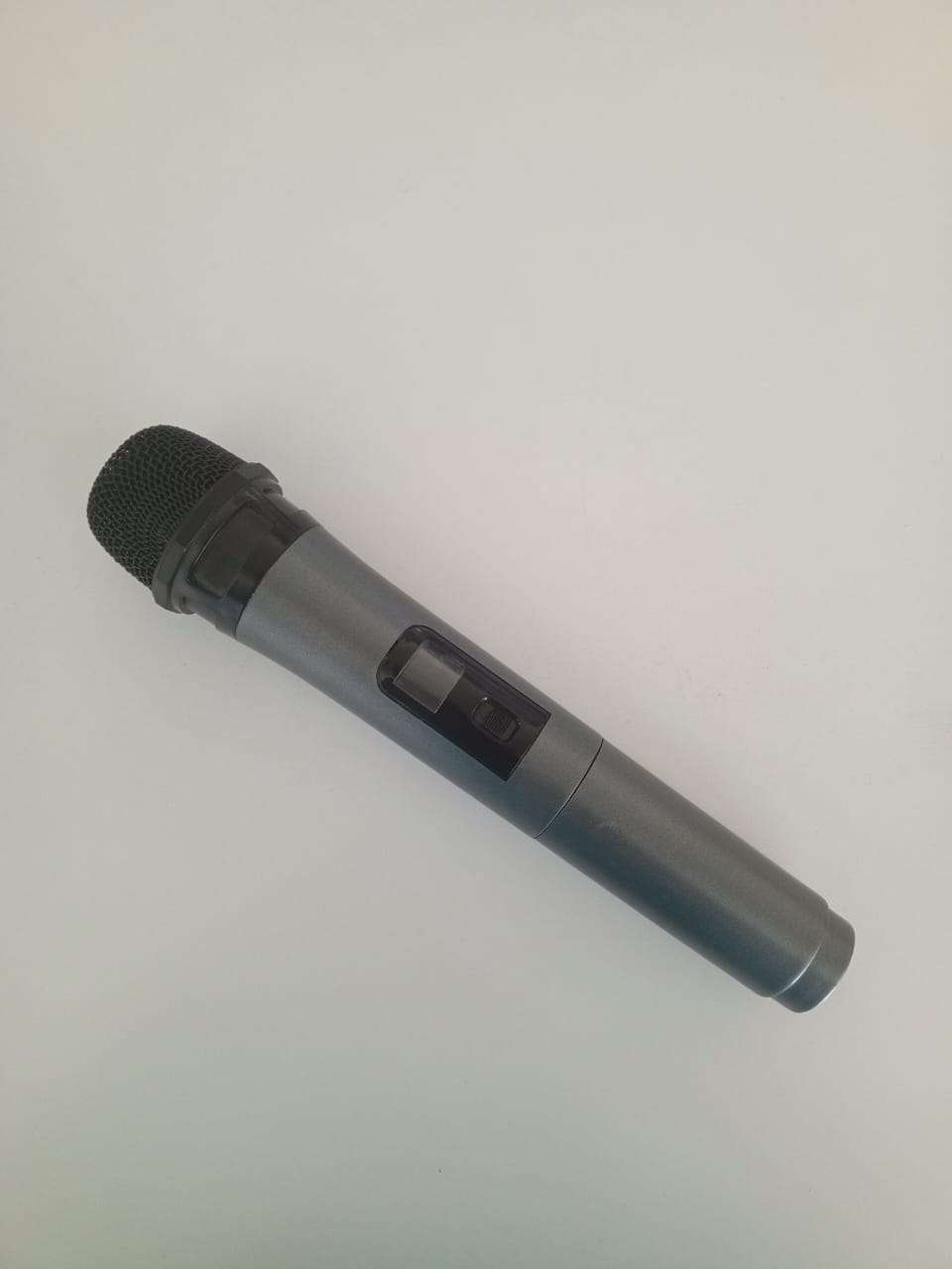 NEW TAGWOOD LTS-12B PORTABLE OUTDOOR TROLLEY SPEAKER WITH ONE WIRELESS MICROPHONE
USB/BLUETOOTH/FM RADIO.