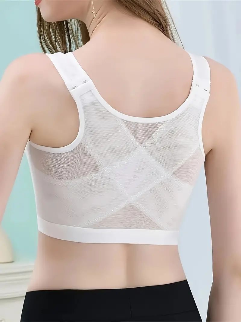 Plus Size Wireless Sports Bra with Adjustable Closure and Breathable Mesh for Yoga and Workouts