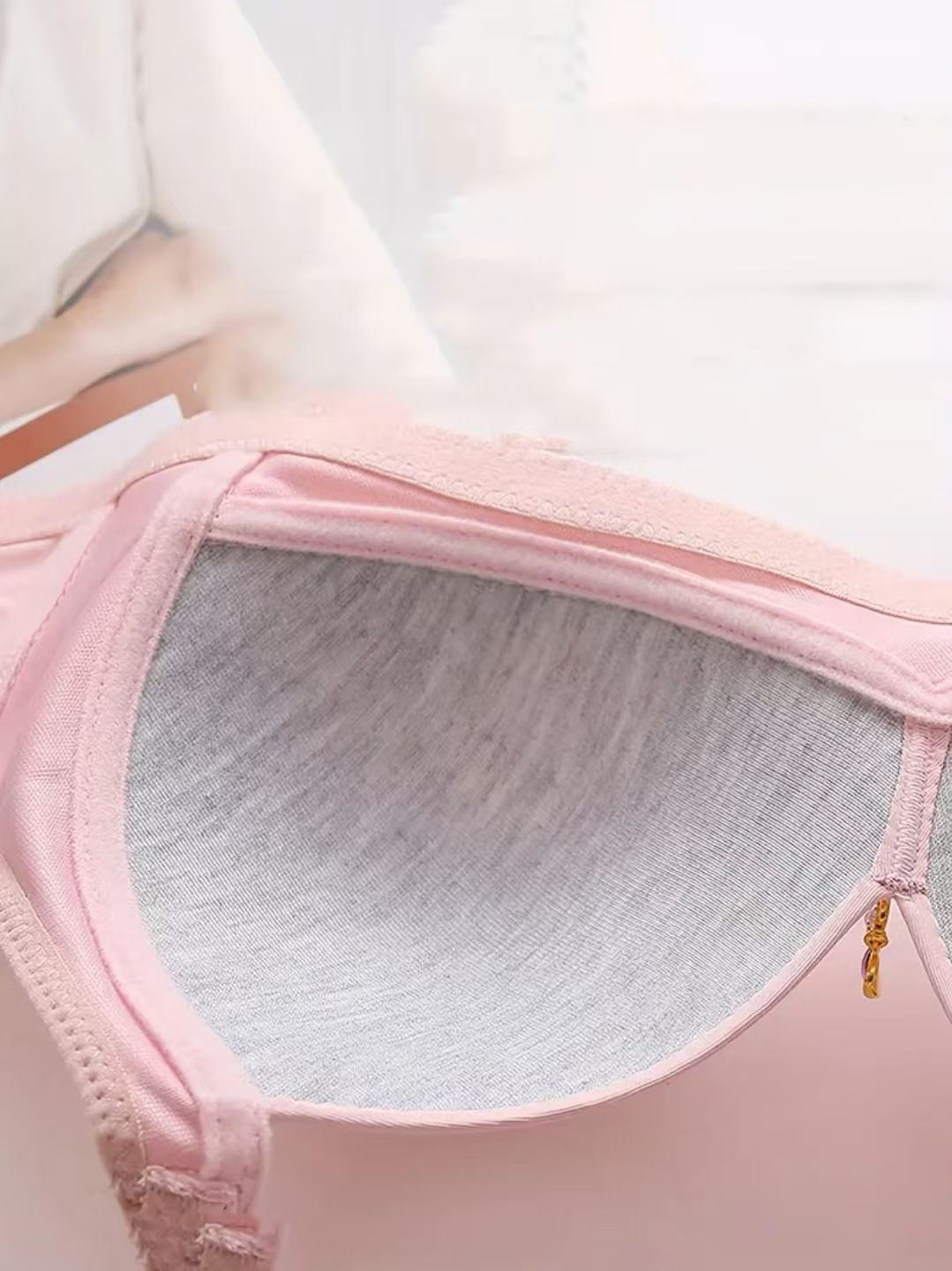 Women's Maternity Solid Color Bra, Stretchy Comfy Underwear ，Comfortable gathering underwear, foldable breast, anti sagging bra