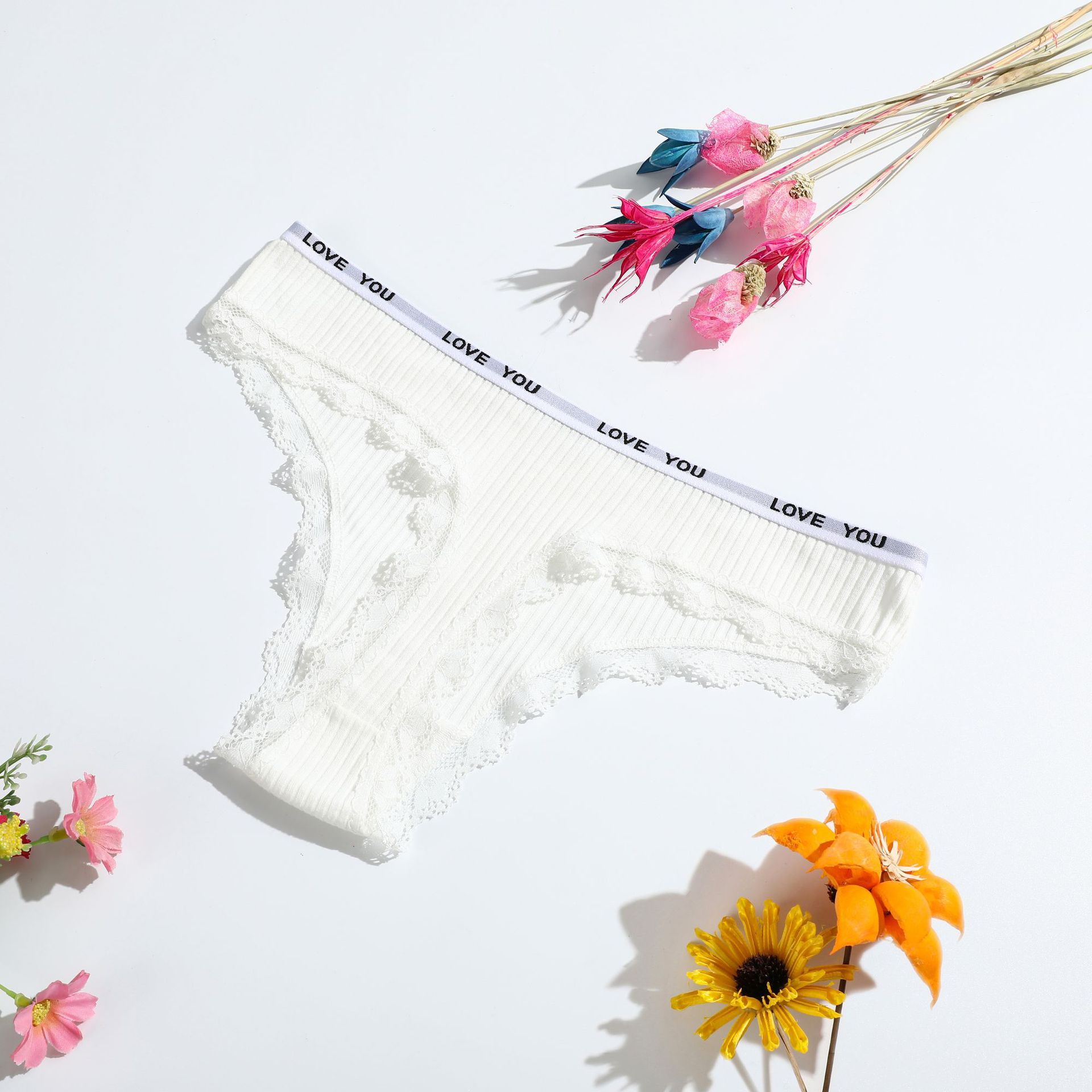 5Pcs Cotton Women's Panties, Lace & Printed Design,Breathable & Comfortable, Premium Blend Underwear for Daily Wear