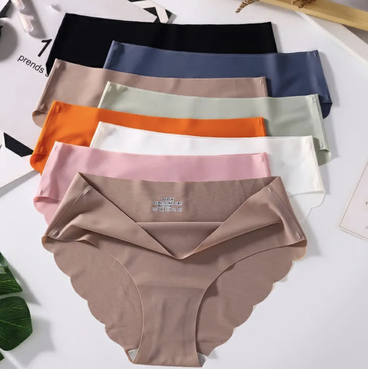 5PC colors random women's seamless ice silk panties quick drying underwear ladies cotton crotch comfy invisible briefs soft thin light briefs students lingerie
