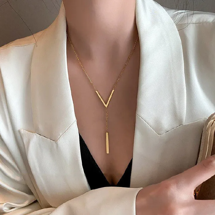 European and American ins popular long women's necklaces versatile tassel V-shaped design simple commuter personalized collarbone chain