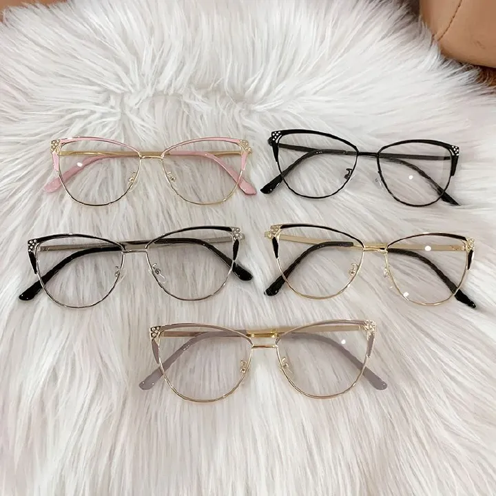 1pc New Women's Fashionable Ultra-Light Anti-Blue Light Photochromic Glasses