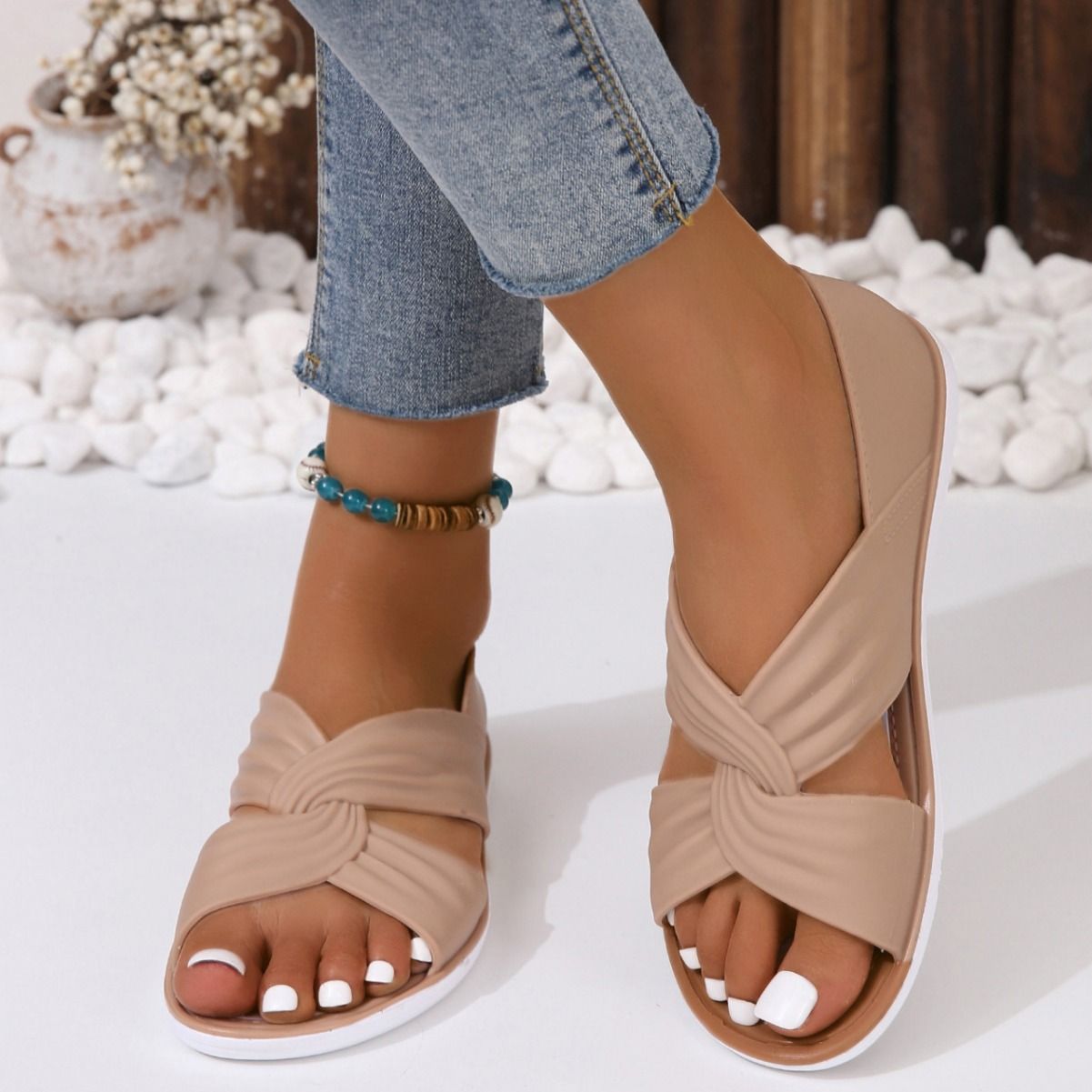 Ladies Sandals  Summer Casual Comfortable Non-slip Soft Bottom Simple Open Toe Flat Sandals Slippers Seaside Beach Shoes Korean Flat Leisure Women's Slippers