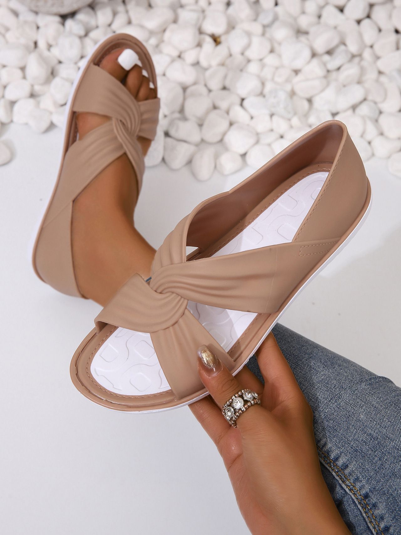 Ladies Sandals  Summer Casual Comfortable Non-slip Soft Bottom Simple Open Toe Flat Sandals Slippers Seaside Beach Shoes Korean Flat Leisure Women's Slippers