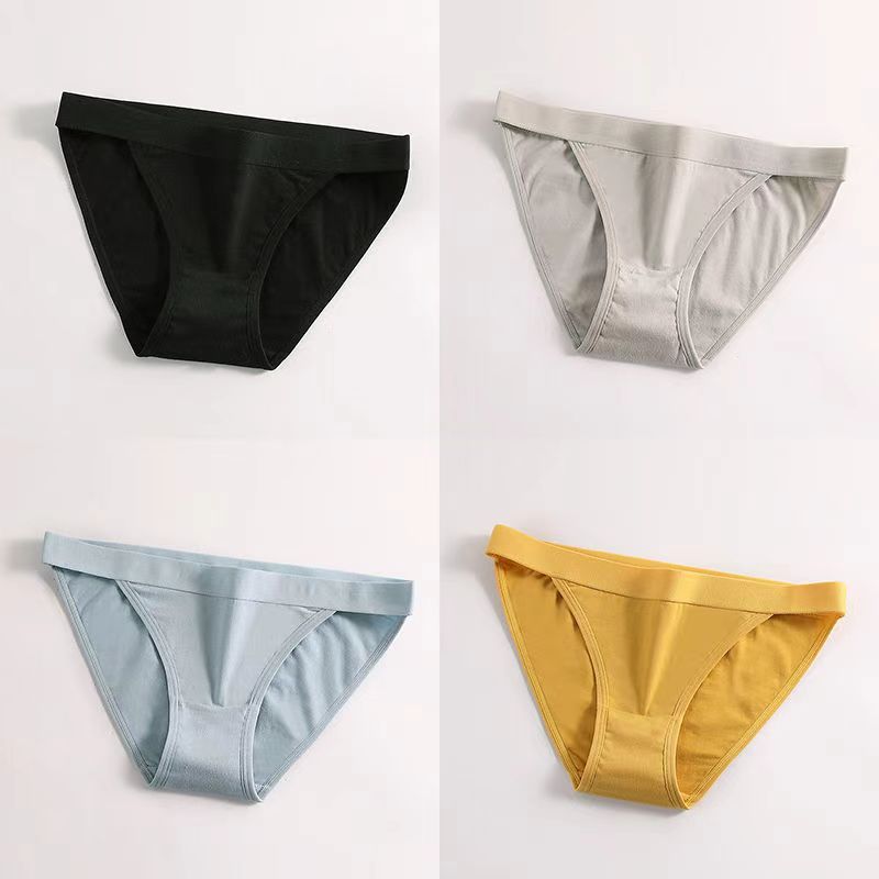 New Arrival 4Pcs Ladies Cotton Briefs Cotton Antibacterial Med-Low Waist Student Panties Breathable Simple Comfortable Hip Lifting Ladies Thongs Solid Color Triangle Panties（Choose one size larger）