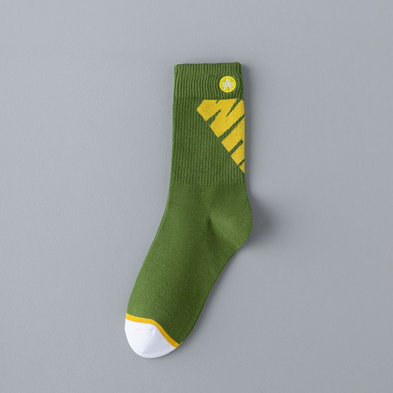5Pairs Basketball socks boys American long socks 100% cotton anti-foot odor sports junior high school students hipster socks Men Buckle Football Match Fashion Socks Sport Sweat and odor resistant sock