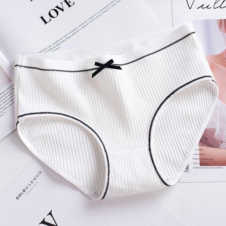 4PC Japanese cotton women's panties cotton plus size women's panties comfortable simple girl striped breathable solid color panties student panties hipster panties (China size,choose a larger size)