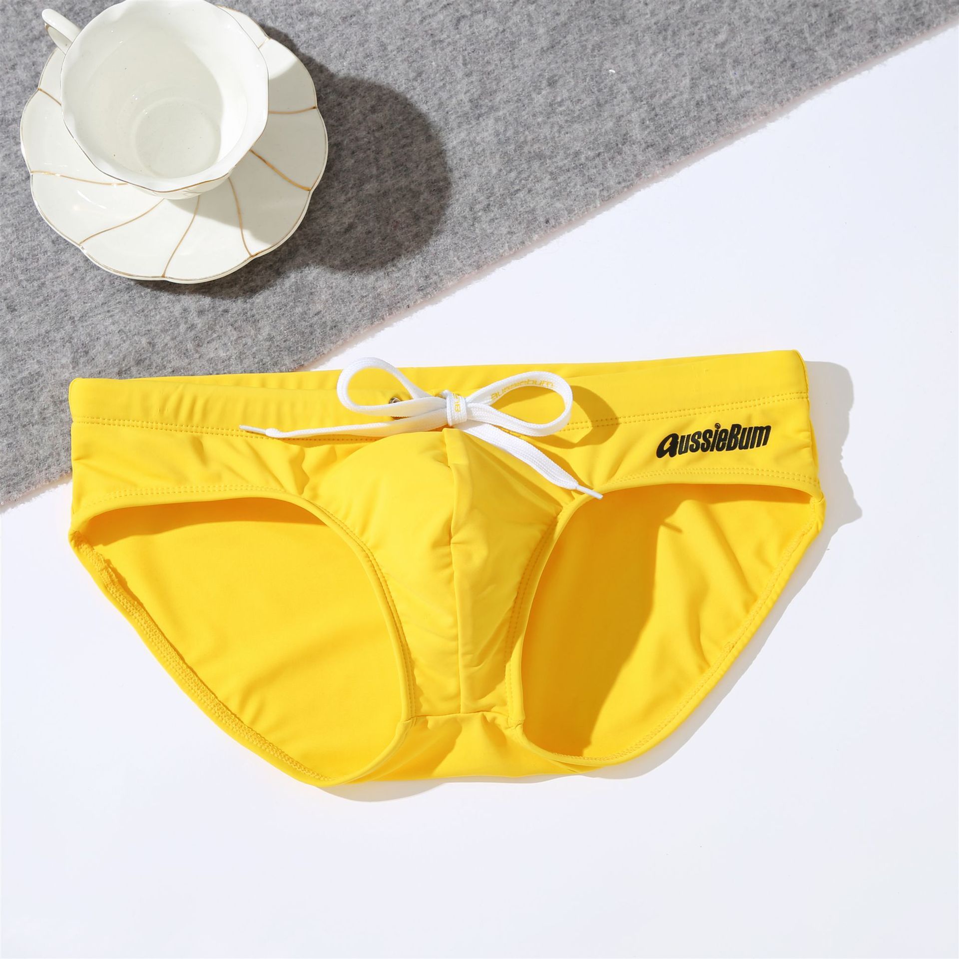 Swimwear Men's low waist elastic comfortable trendy sexy swimming trunks Men Briefs Swimsuit Sexy Swimming Bikini Bathing Suit Swim Trunks Mesh Pouch Beachwear Beach Shorts