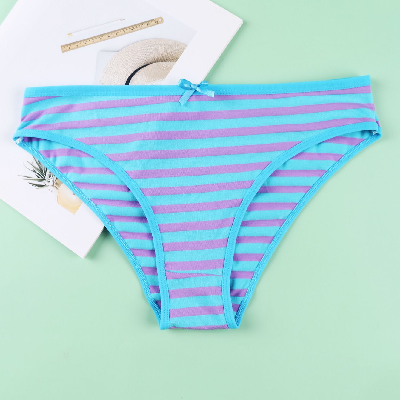 4PCS Women's cotton panties Girl Briefs Ms. cotton underwear bikini underwear sexy Ladies Briefs Free shipping Plus Size Ladies Cotton Striped Panties Women's Low Waisted Triangle Panties