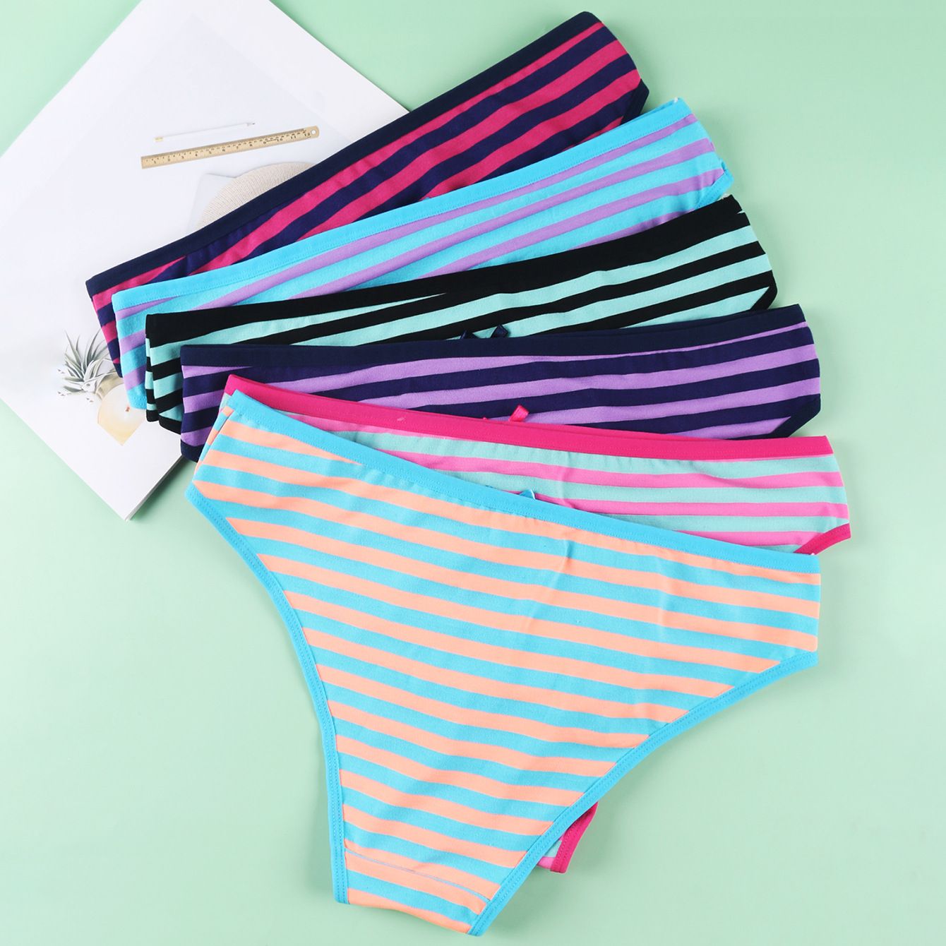 4PCS Women's cotton panties Girl Briefs Ms. cotton underwear bikini underwear sexy Ladies Briefs Free shipping Plus Size Ladies Cotton Striped Panties Women's Low Waisted Triangle Panties