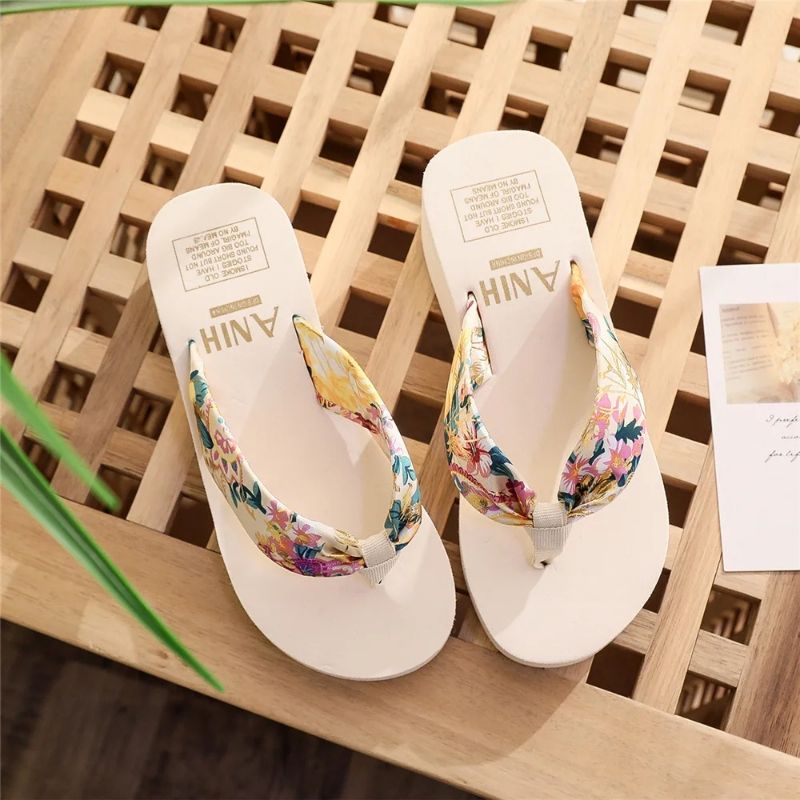 2025 Fashion Women Flip Flops Summer Beach Platform Slippers Casual Outside Wedges Sandals Summer Women Shoes Summer flip-flops women bohemian satin fabric straps casual limp heel beach sandals