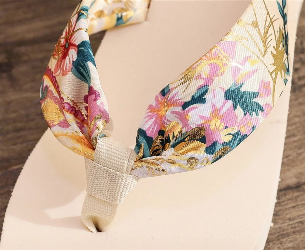 2025 Fashion Women Flip Flops Summer Beach Platform Slippers Casual Outside Wedges Sandals Summer Women Shoes Summer flip-flops women bohemian satin fabric straps casual limp heel beach sandals