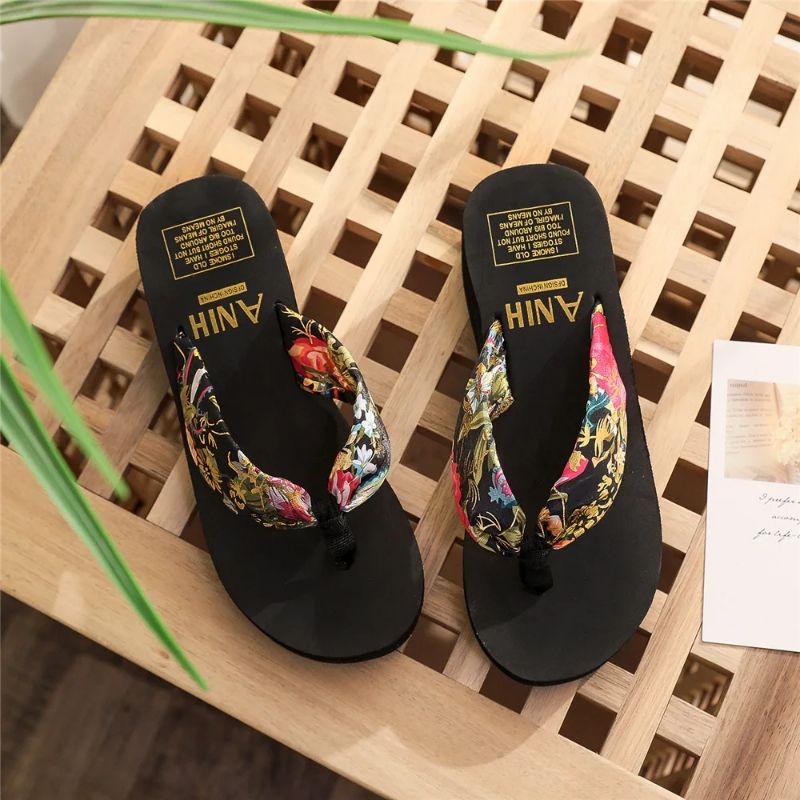 2025 Fashion Women Flip Flops Summer Beach Platform Slippers Casual Outside Wedges Sandals Summer Women Shoes Summer flip-flops women bohemian satin fabric straps casual limp heel beach sandals