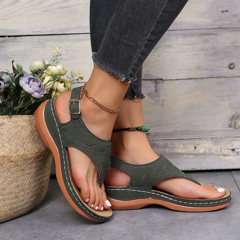 large size sandals ladies summer new clip toes slope heel one word buckle strap buckle fashion Roman sandals Wedges Shoes for Women High Heels Sandals Flip Flop Chaussures 35-43