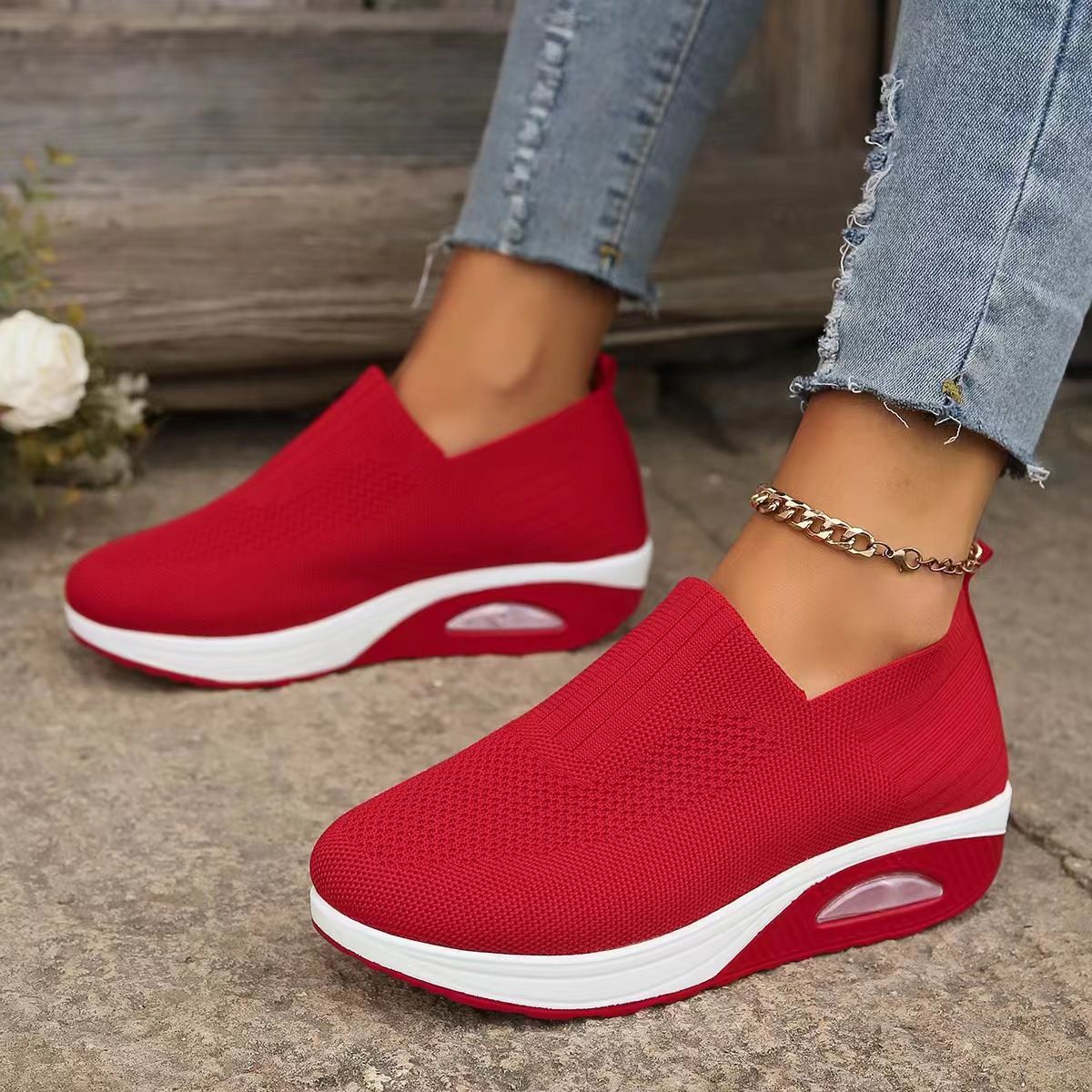 Lightweight Women Casual Shoes Breathable Slip on Female Casual Sneakers Anti-slip Women's Flats Outdoor Walking Shoes Women Walking Shoes Air Cushion Non Slip Orthopedic Shoes Ladies Platform Mules
