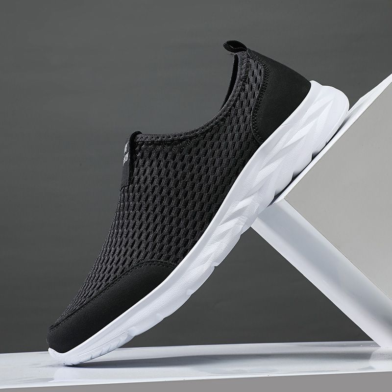 Lightweight Men Casual Shoes Breathable Slip on Male Casual Sneakers Anti-slip Men's Flats Outdoor Walking Shoes Size 38-46