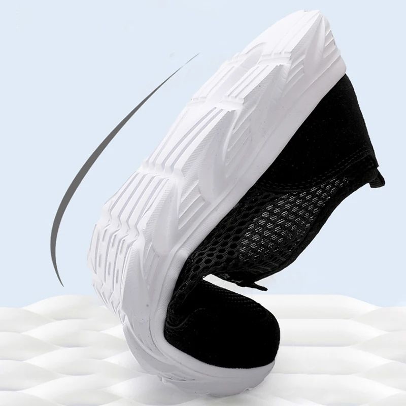 Lightweight Men Casual Shoes Breathable Slip on Male Casual Sneakers Anti-slip Men's Flats Outdoor Walking Shoes Size 38-46