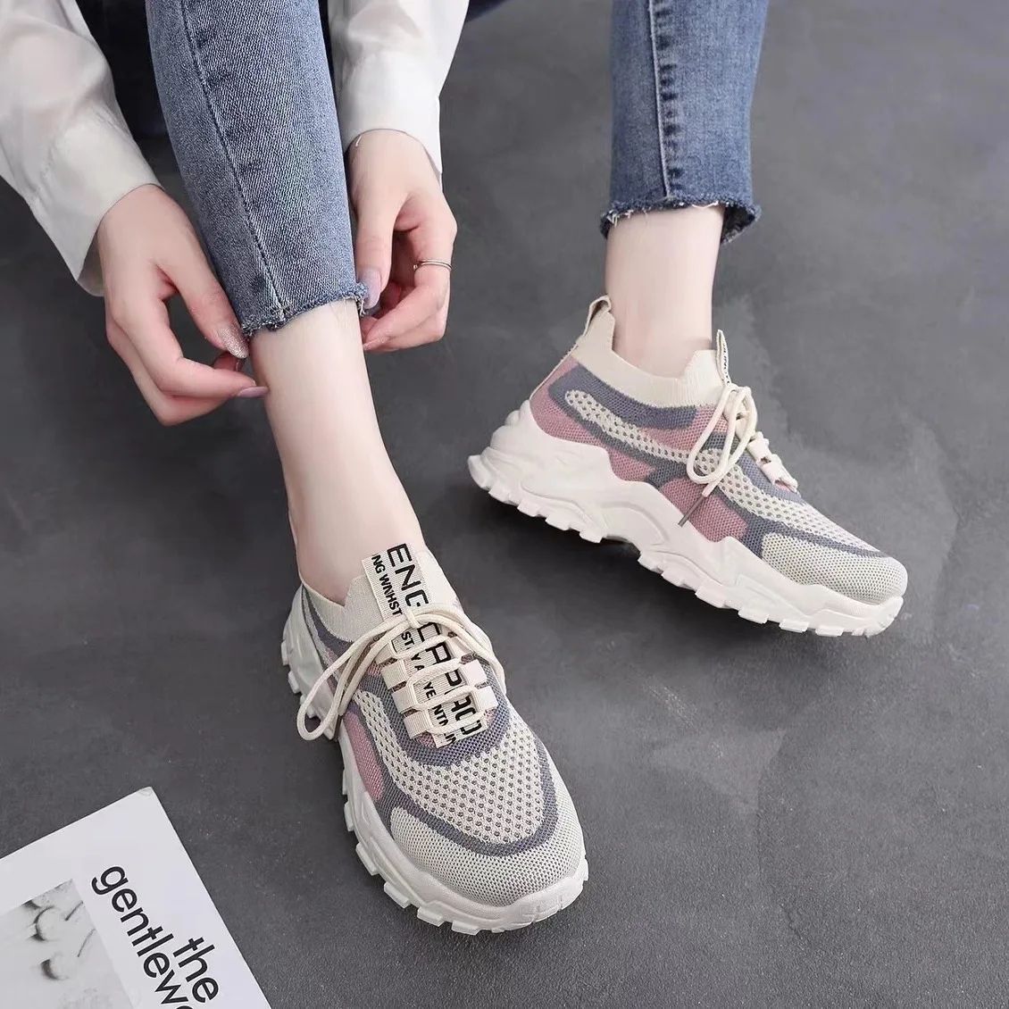 New female Shoes All-Match Mesh Casual Shoes Deodorant Soft Bottom Shoes Spring and Autumn Breathable Sneaker female Shoes Sneakers Women Platform Flat Shoes Woman Shoes Casual Trainers Ladies