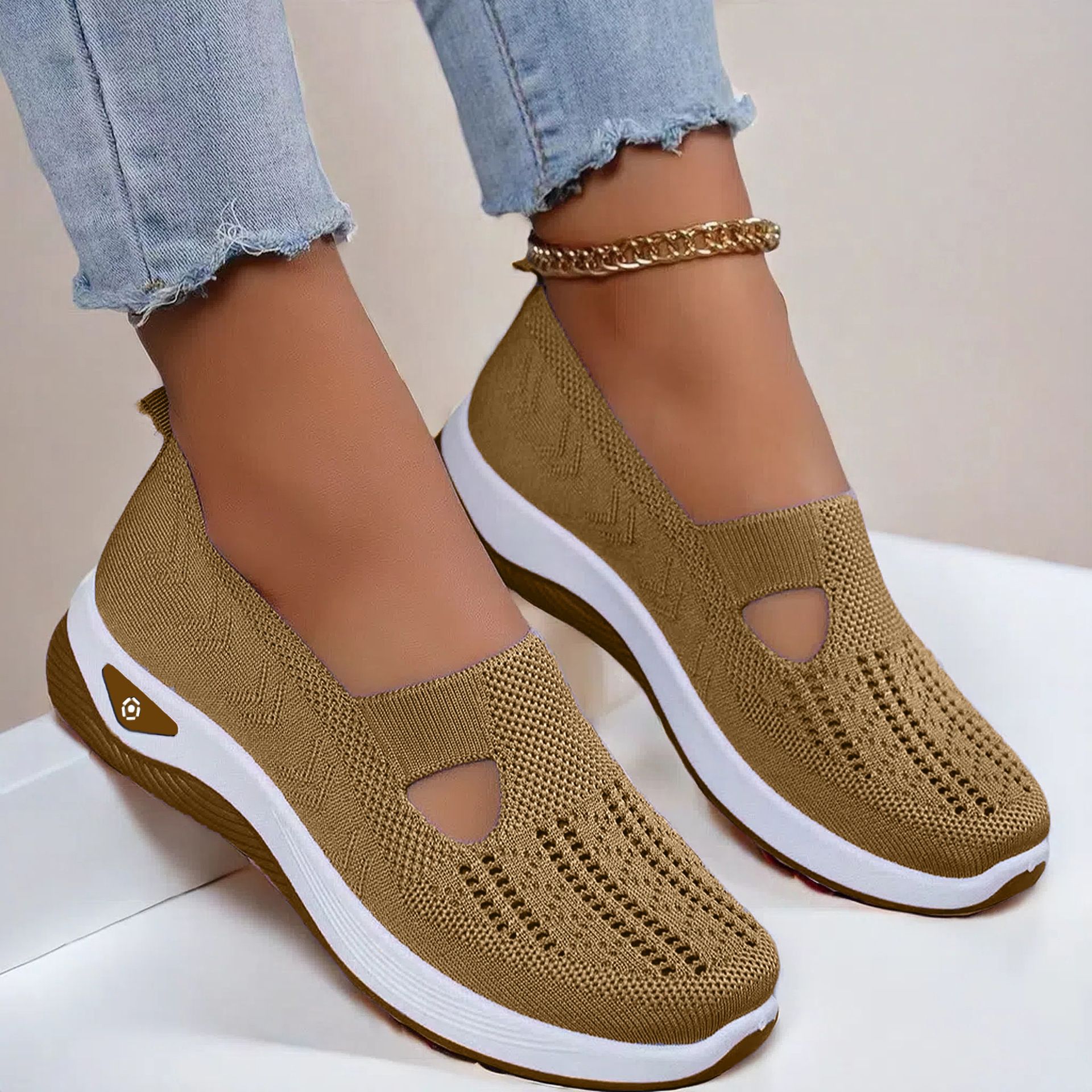 New women's sports shoes, fashionable, breathable, lightweight, non-slip, wear-resistant, casual sports shoes, flat shoes Barefoot Walking Shoes for Women Mesh Breathable Comfortable Orthopedic Shoes