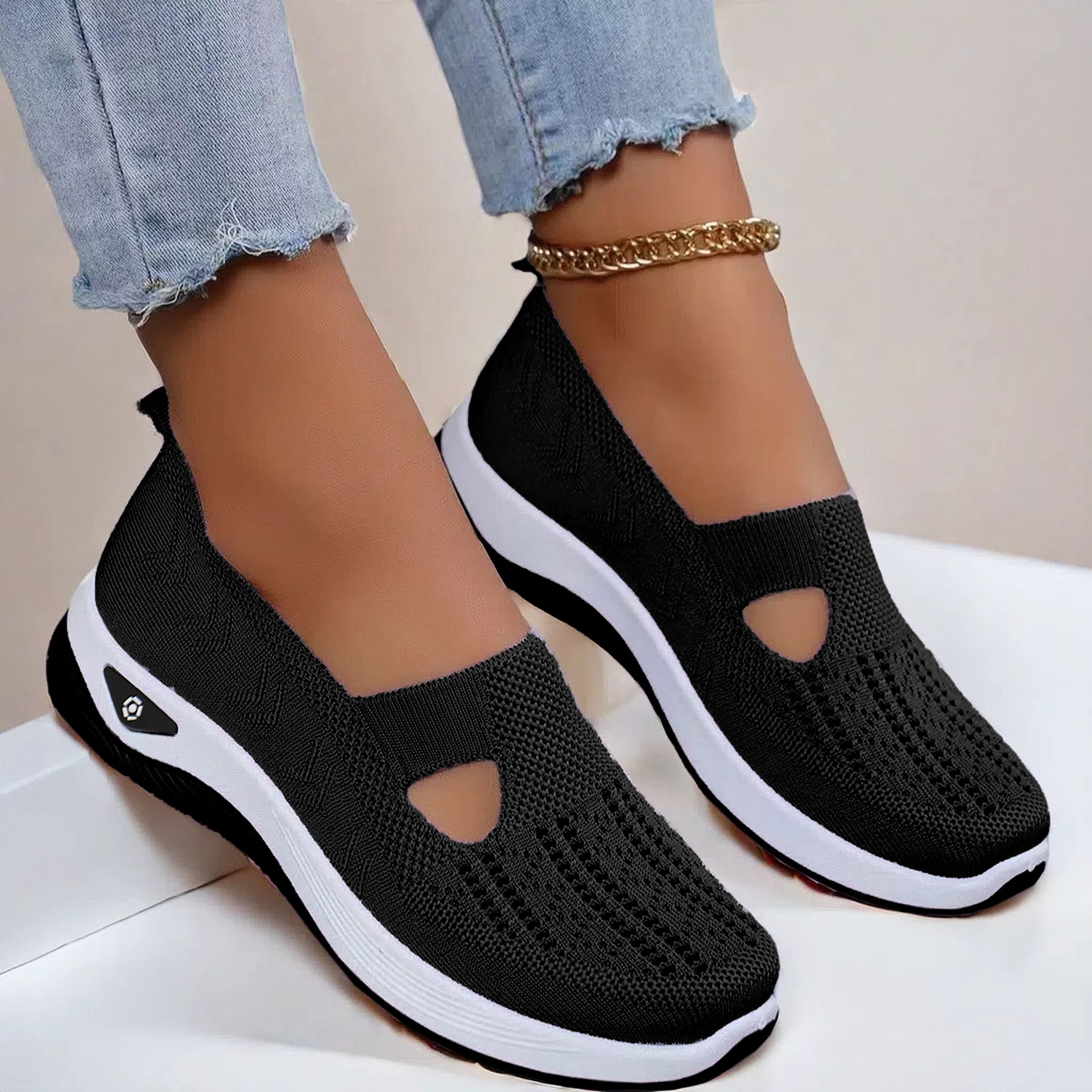 New women's sports shoes, fashionable, breathable, lightweight, non-slip, wear-resistant, casual sports shoes, flat shoes Barefoot Walking Shoes for Women Mesh Breathable Comfortable Orthopedic Shoes