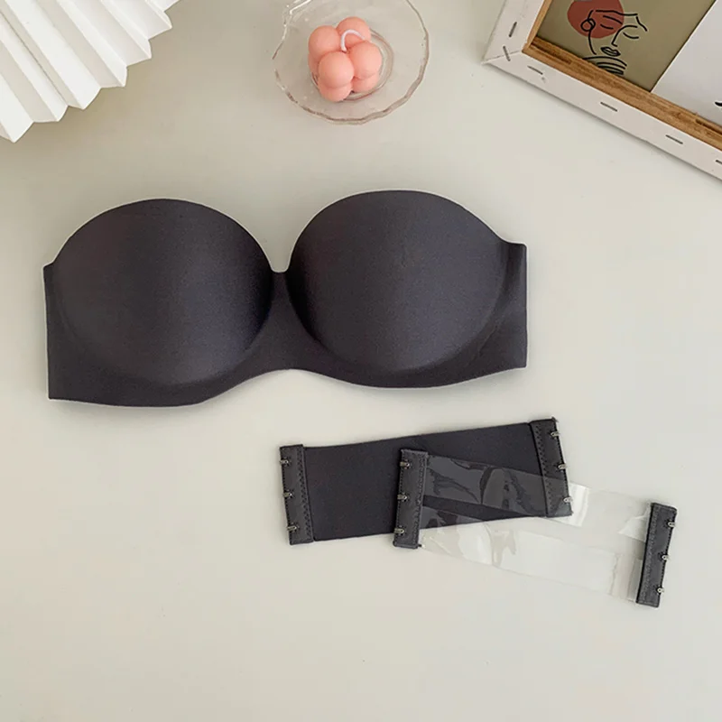 2PCS Sexy Strapless Bras Women Wireless Bralette Soft Female Underwear Ladies Seamless Bras Invisible Bra With 2pcs Straps