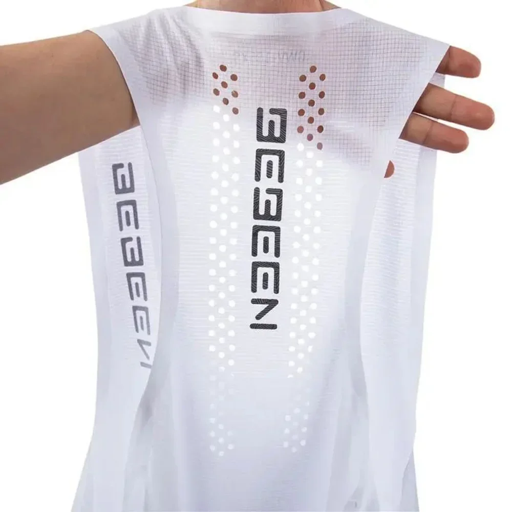 Mens Vest Mesh Breathable Quick Dry Outdoor Sports Sleeveless Top Lightweight Slim Fit Tank Top New casual and comfortable Joker sweatshirt fitness exercise slim vest Men'S Fashion 2025 Summer
